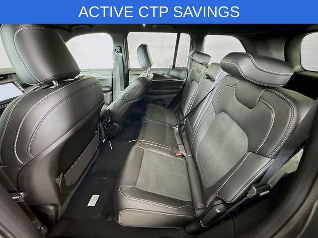 New 2026 Baltic Gray Metallic Clear-Coat Exterior Paint Jeep Altitude image 23