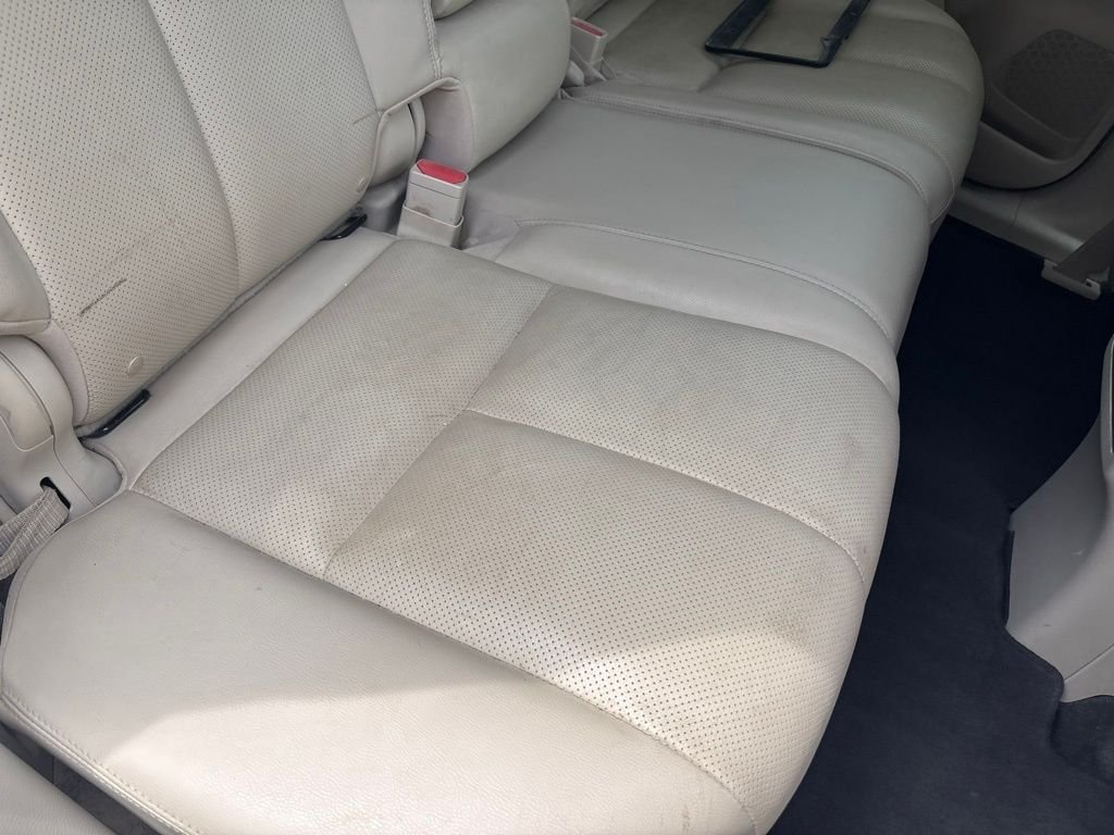 Used 2019 Pearl White Tricoat Nissan SL image 32