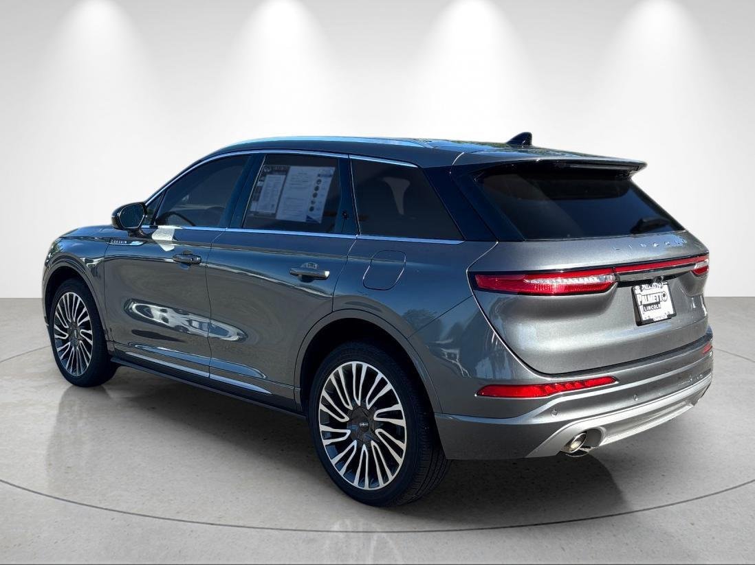 Used 2022 Asher Gray Metallic Clearcoat Lincoln Reserve image 3