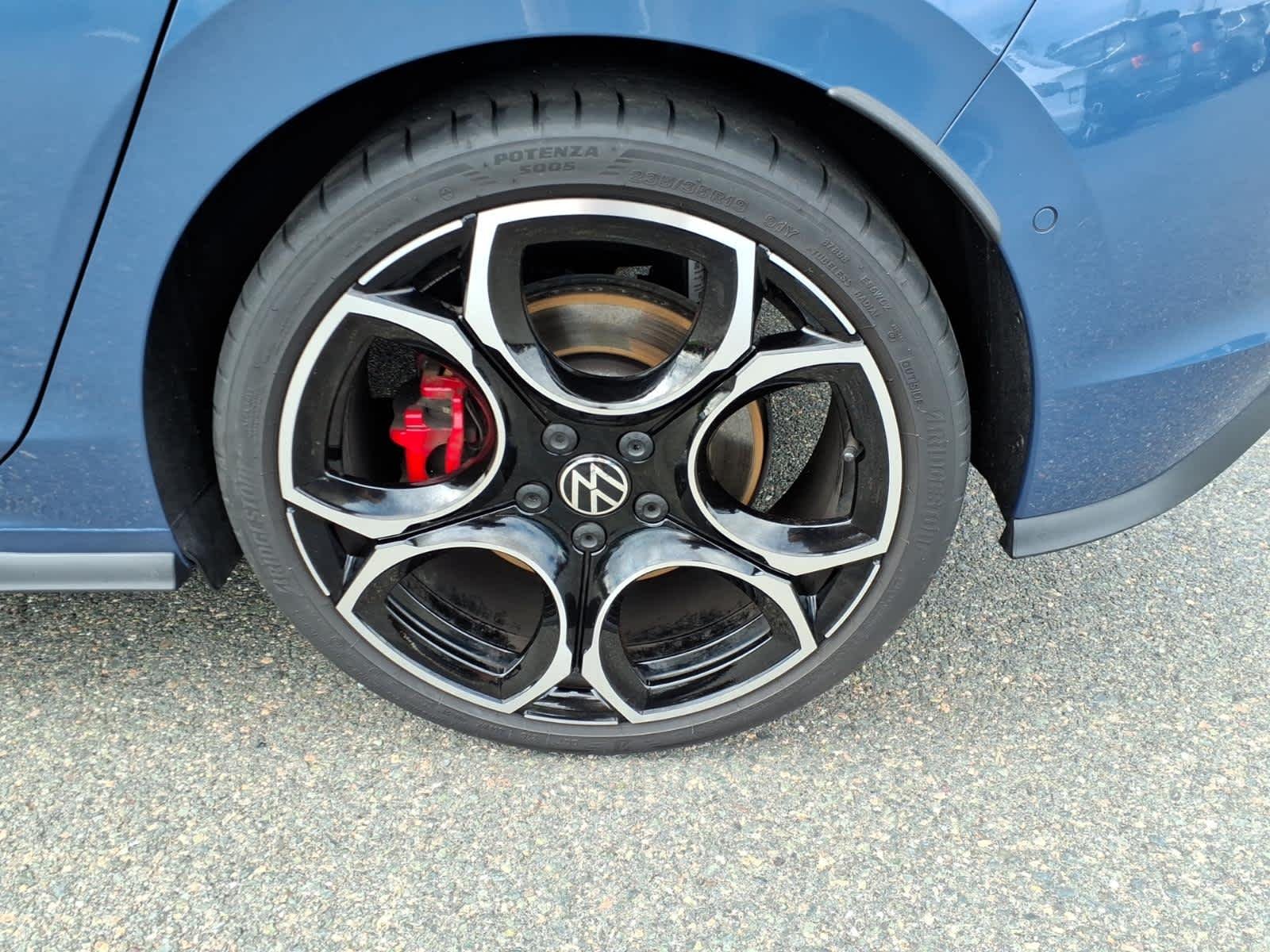 Certified Used 2025 Slate Blue Metallic Volkswagen Autobahn image 9