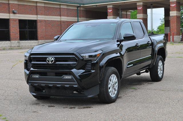 Certified Used 2025 BLACK Toyota  image 7