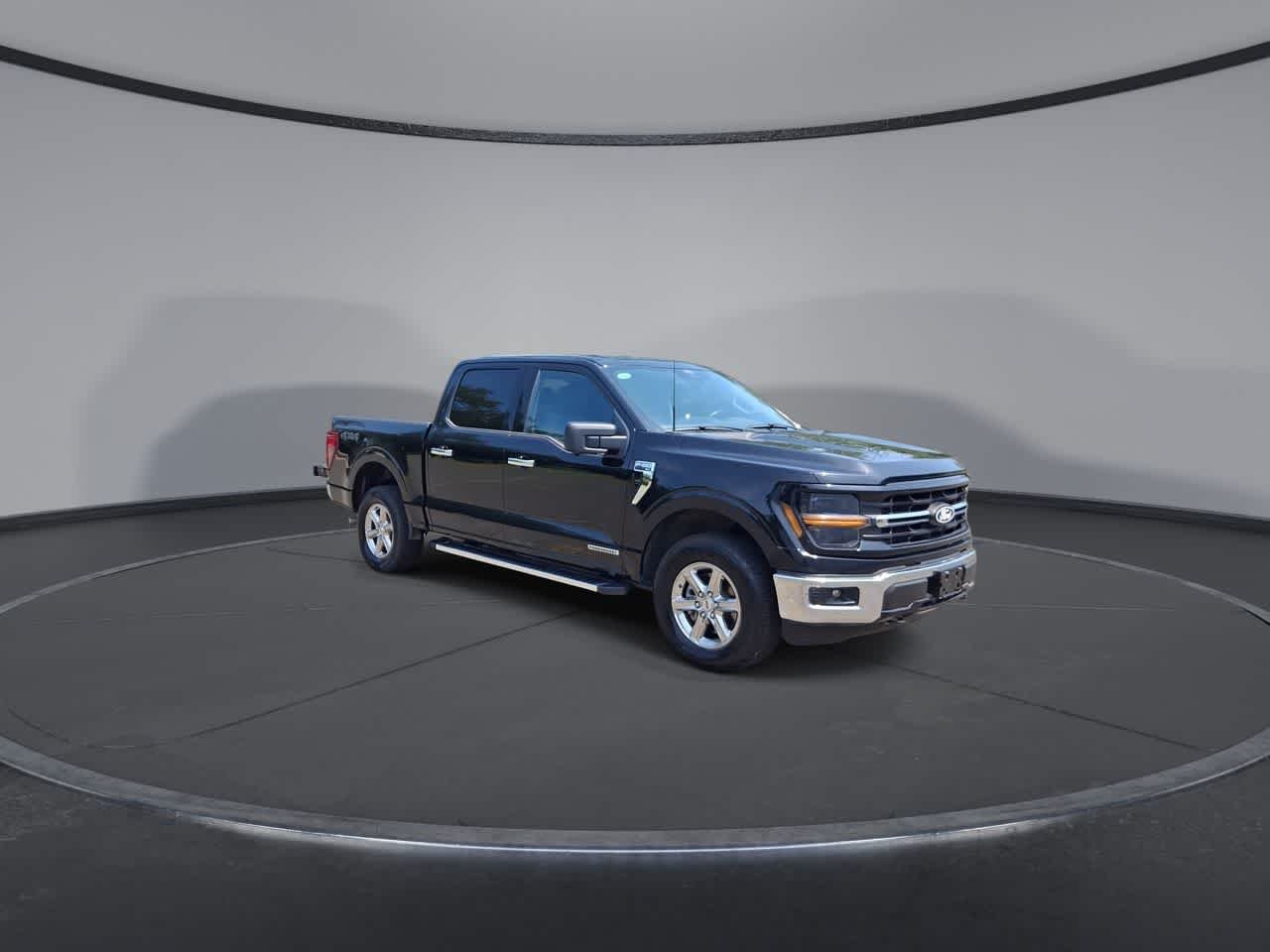 Used 2024 Agate Black Metallic Ford XLT image 2
