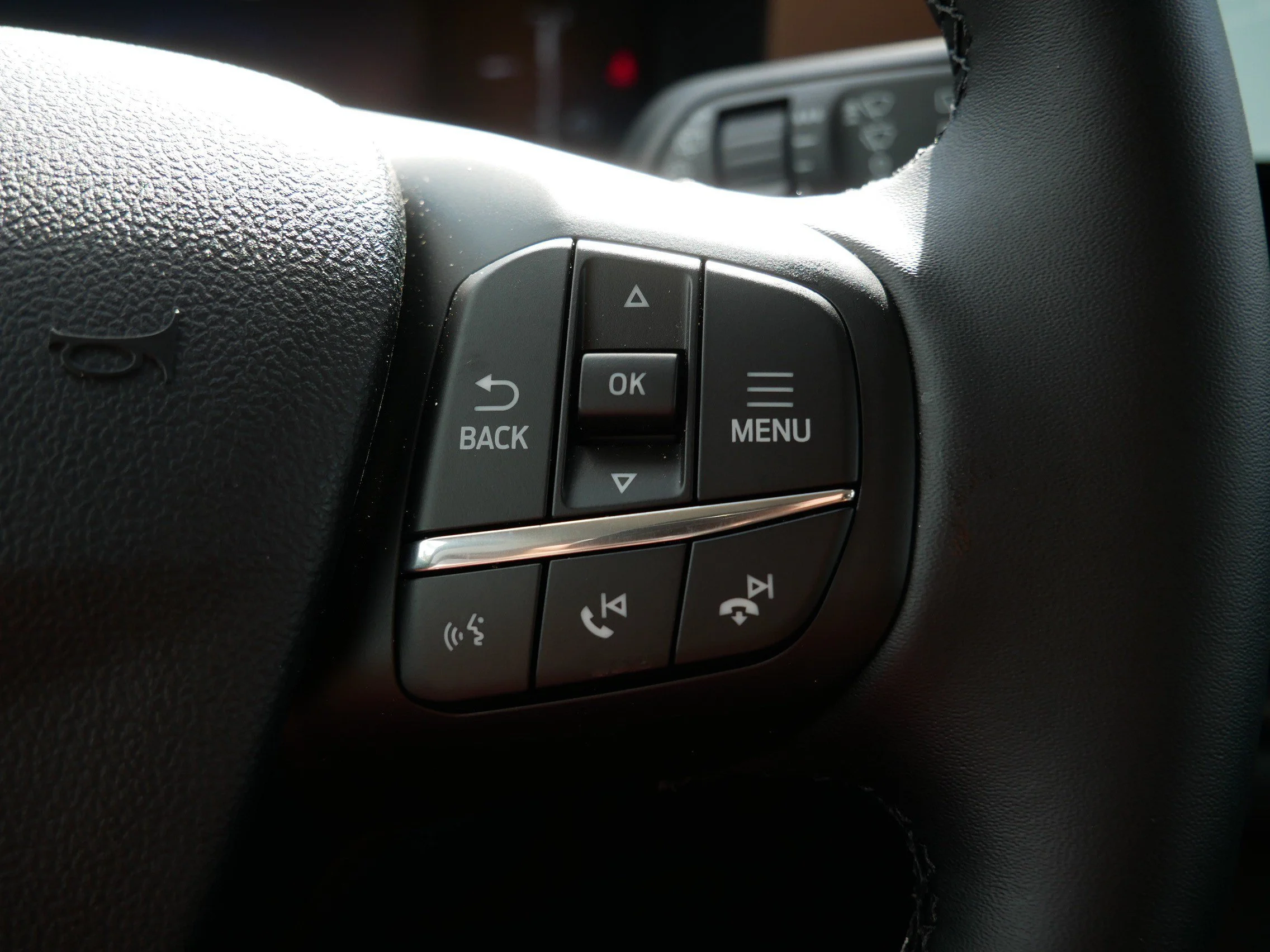 New 2026 Azure Gray Metallic Ford Outer Banks image 29