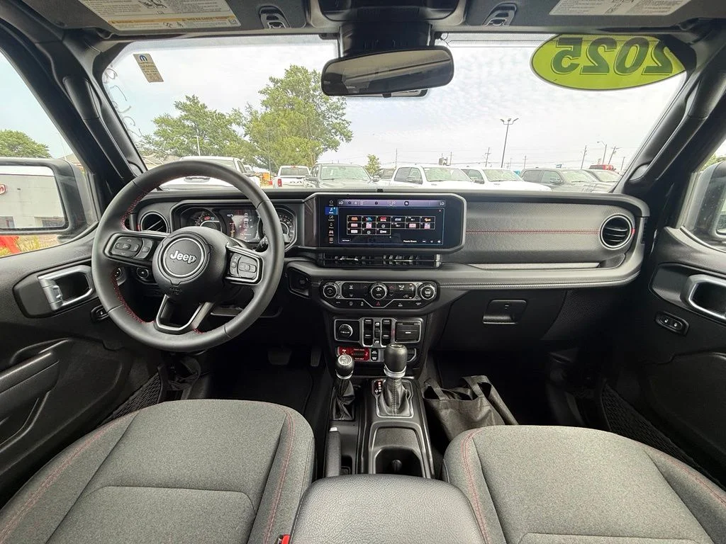 Used 2026 White Jeep Rubicon image 27