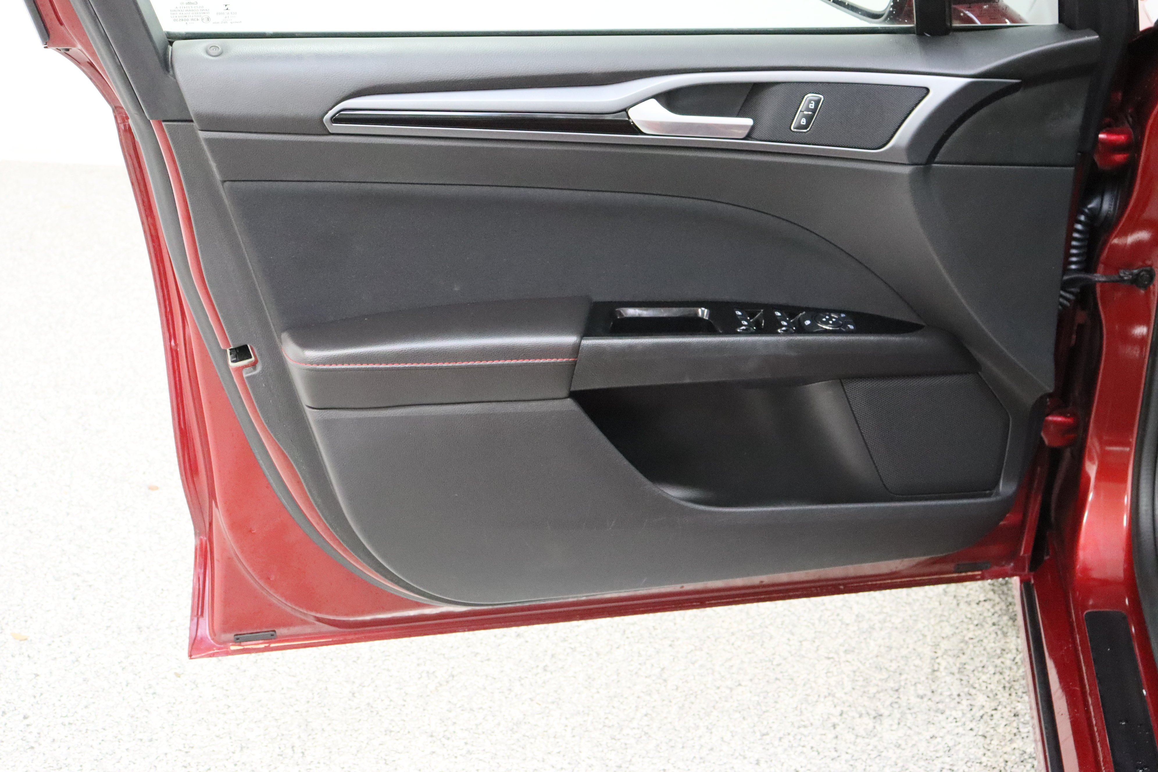 Used 2014 Ruby Red Metallic Tinted Clearcoat Ford SE 1.5T image 12