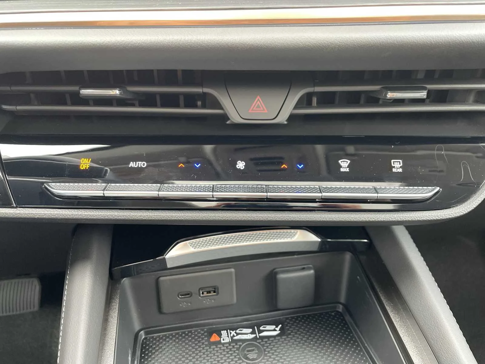 2026 Buick Envision Avenir - Photo 18