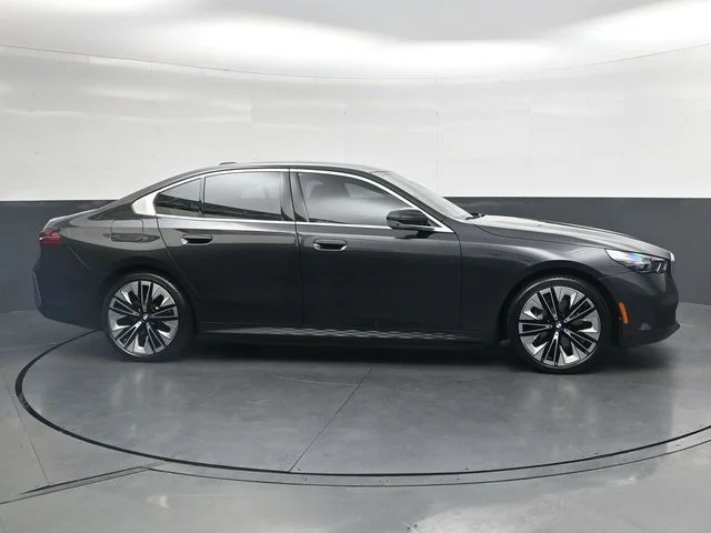 Used 2025 Gray BMW eDrive40 image 3