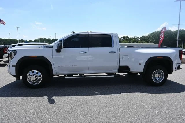 Used 2024 Summit White GMC Denali DRW image 2