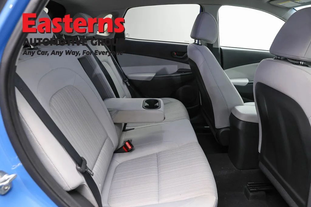 Used 2022 Blue Hyundai SEL image 22