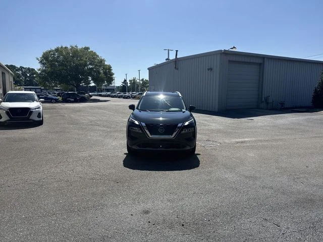 Used 2023 Black Nissan SL image 2