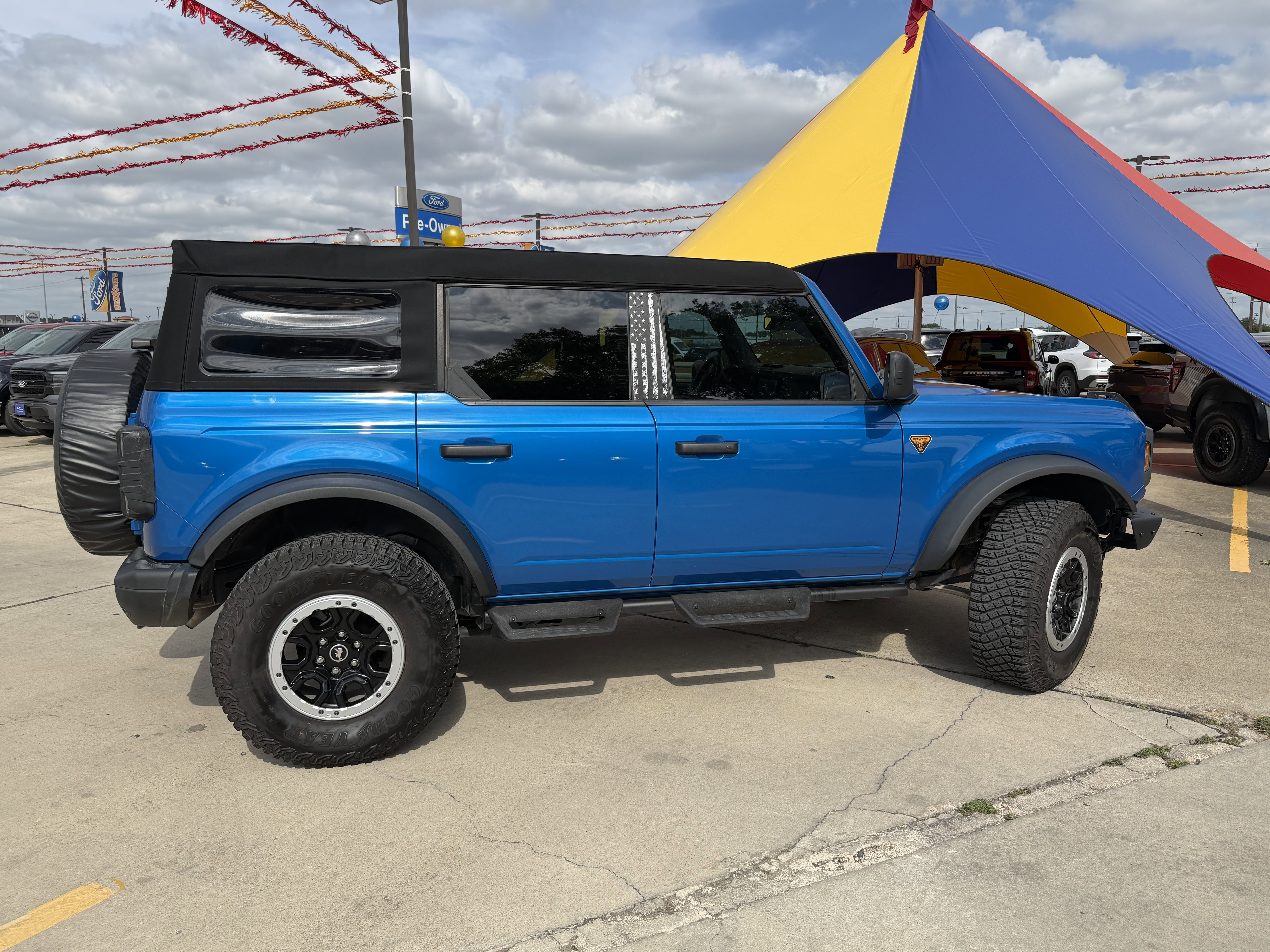Used 2024 Velocity Blue Metallic Ford Badlands image 5