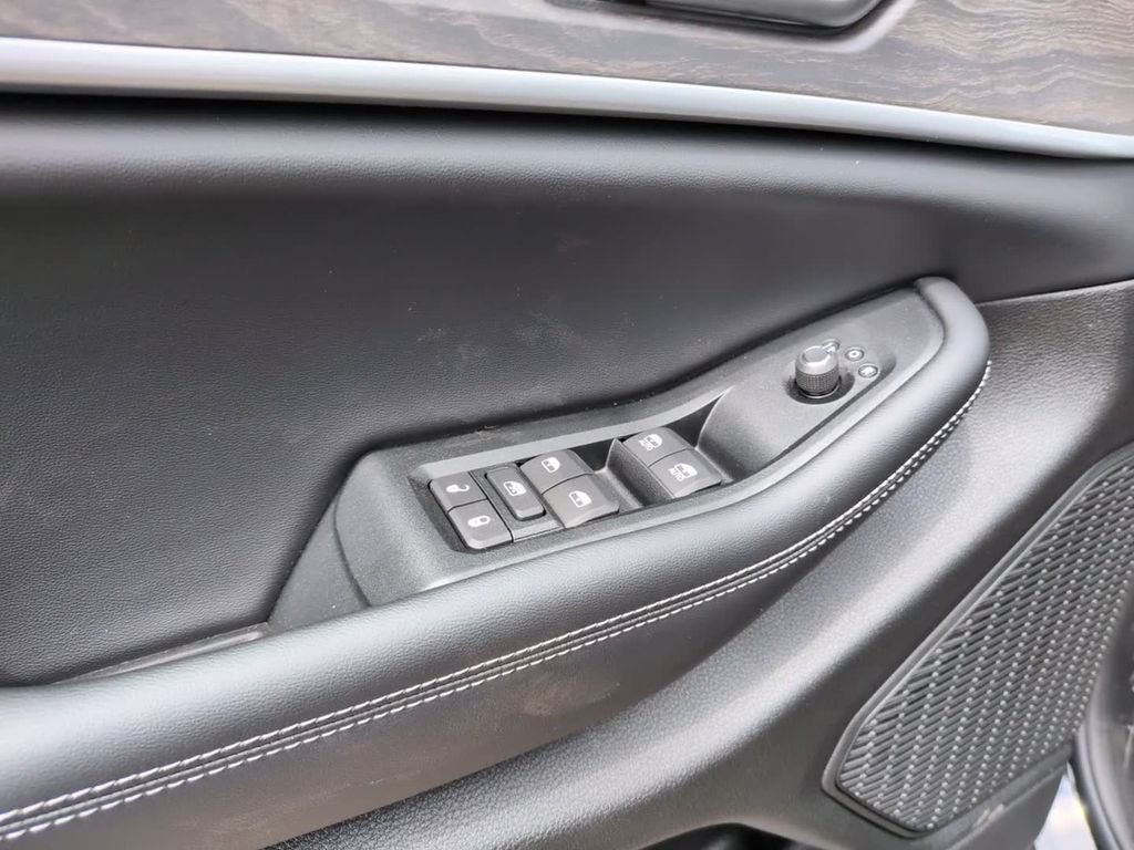 New 2026 Black Jeep Altitude image 16