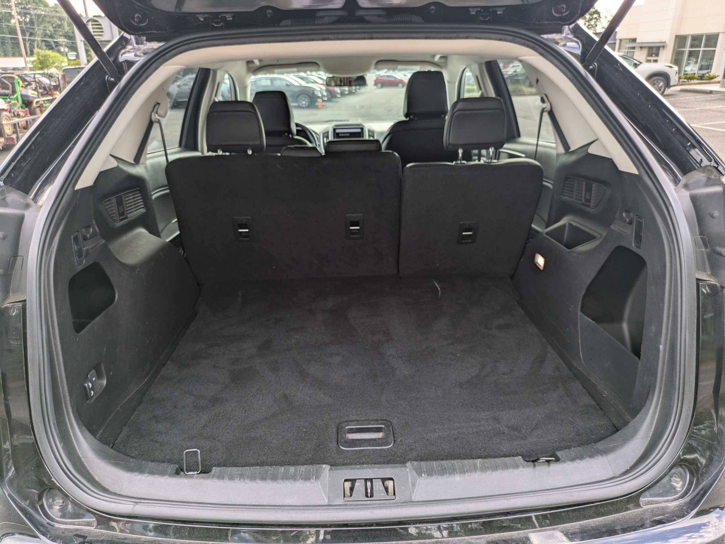 Used 2024 Black Ford SEL image 10
