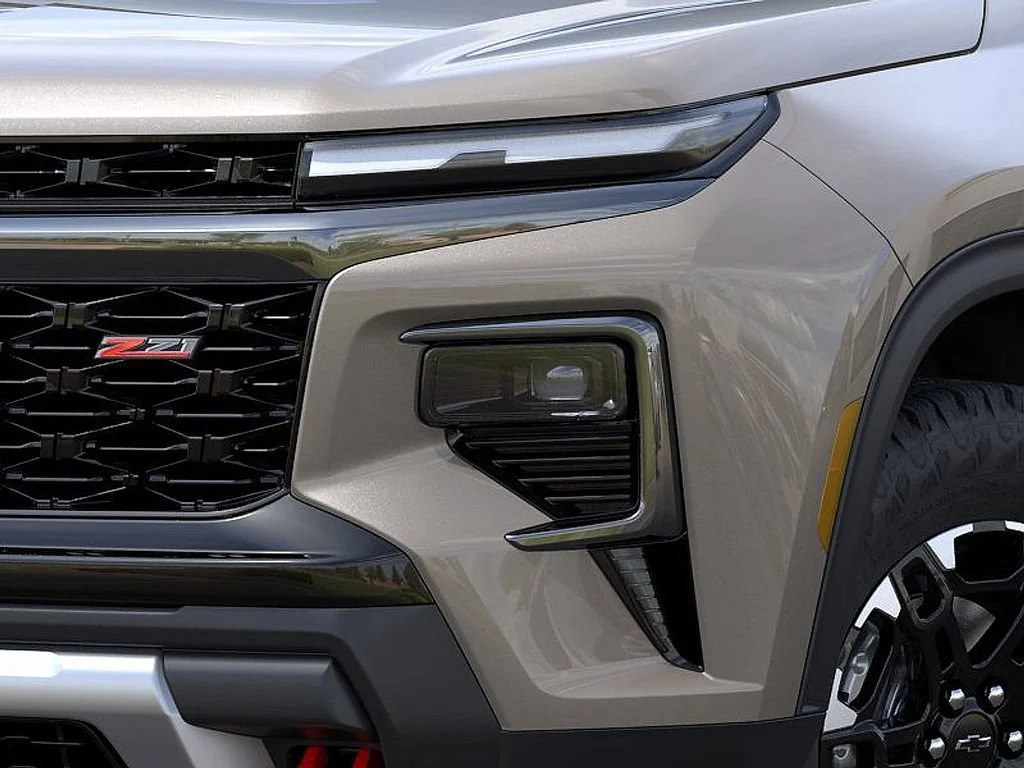 New 2027 Sandstone Gray Chevrolet Z71 image 10