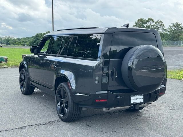 New 2026 Carpathian Grey Land Rover X-Dynamic SE image 3