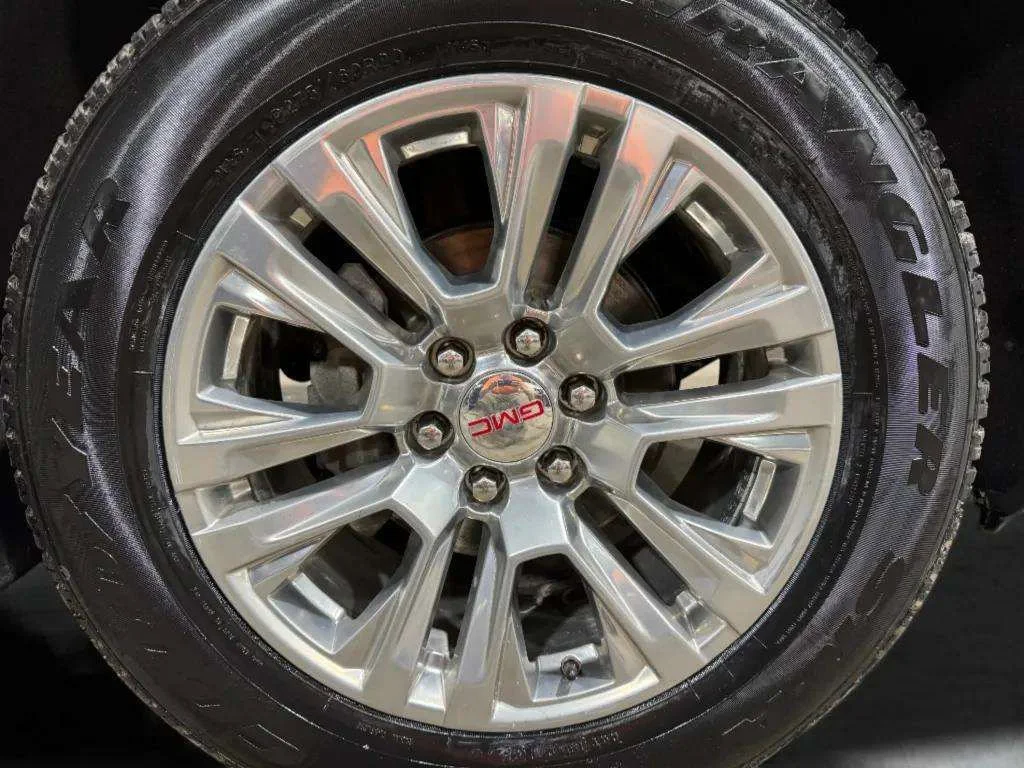 Certified Used 2022 White Frost Tricoat GMC Denali image 33