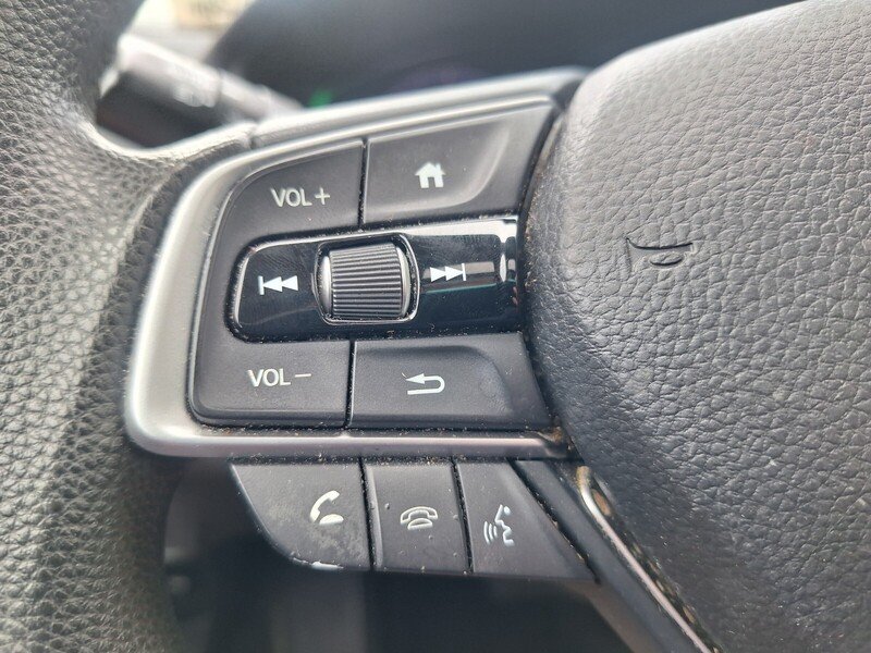 Used 2018  Honda EX image 11