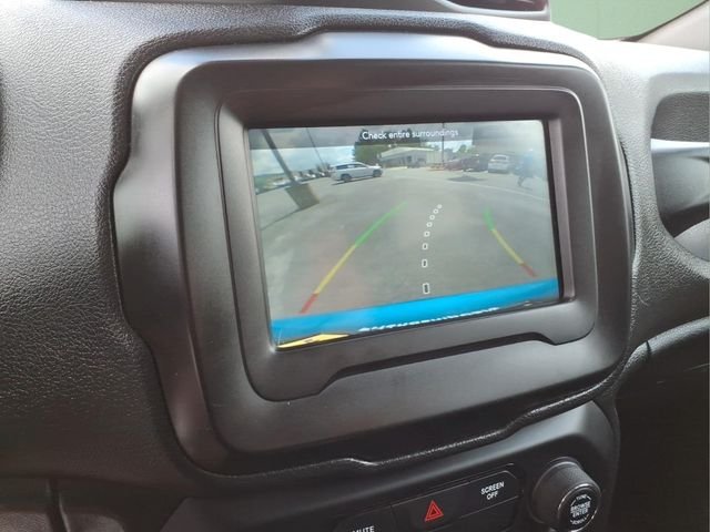 Used 2019 Teal Jeep Latitude image 23
