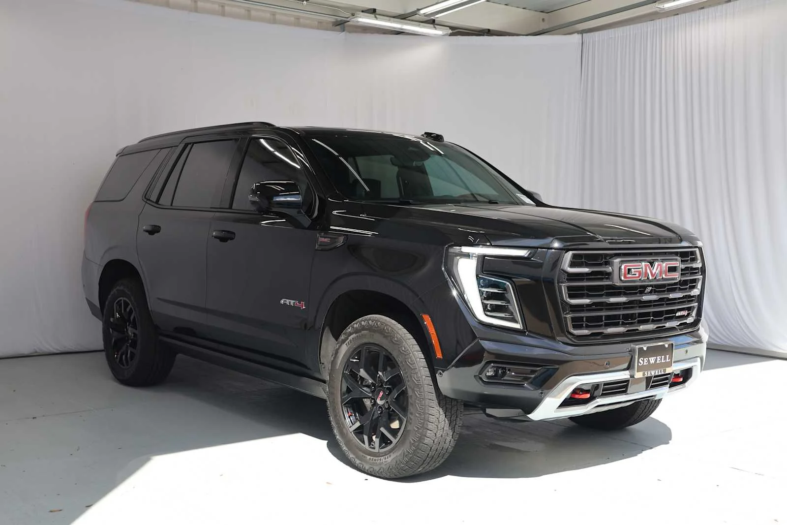 Used 2025 Onyx Black GMC AT4 Ultimate image 3