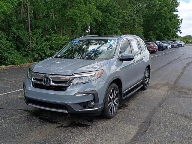 Certified Used 2022 GRAY Honda Touring w/Rear Captain