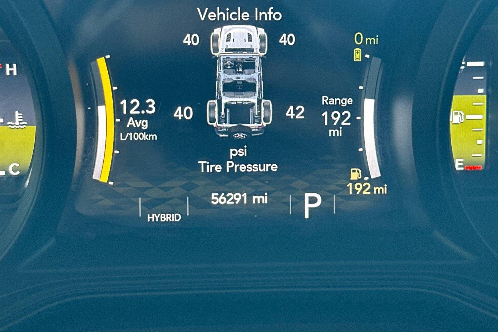 Used 2024 Bright White Clearcoat Jeep Sahara image 27