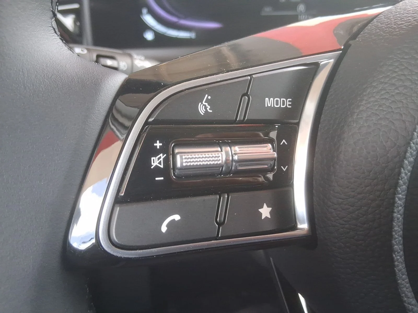 New 2026 White Kia S image 11