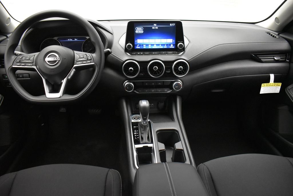 2025 Nissan Sentra SV - Photo 26