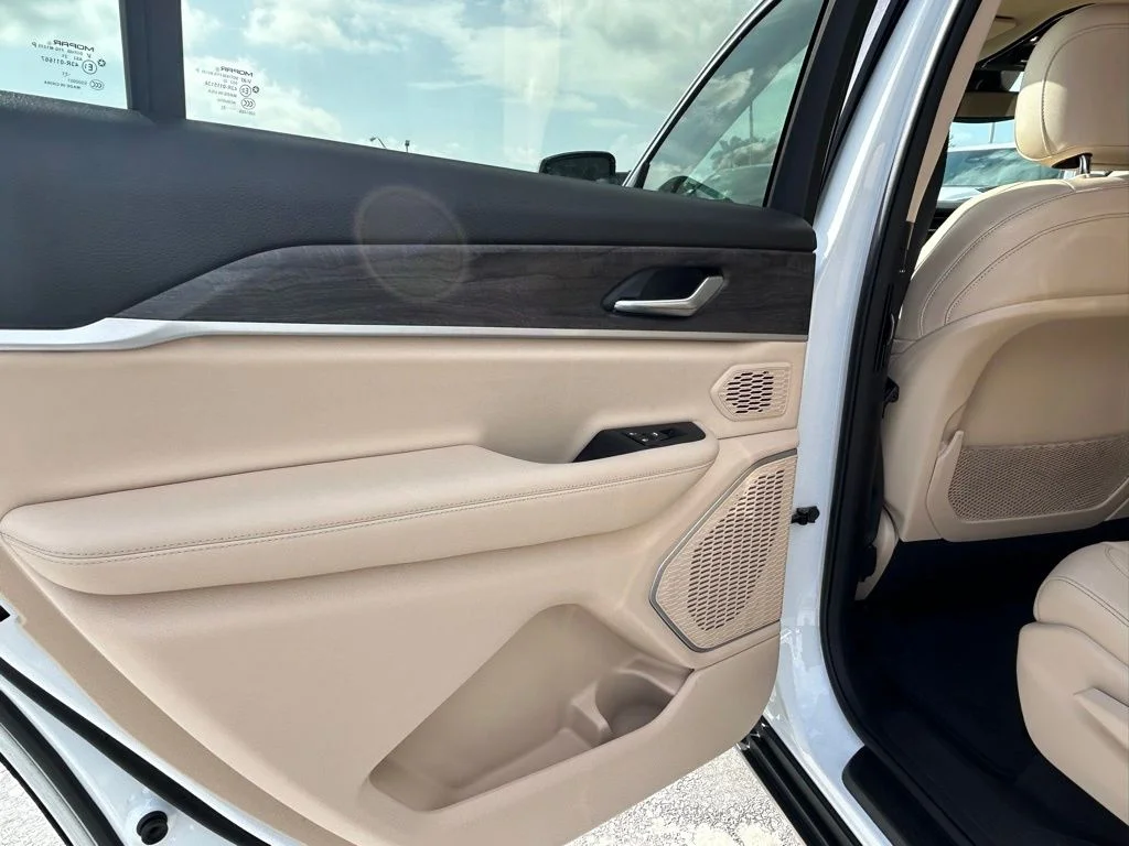 Certified Used 2022 White Jeep Limited image 48