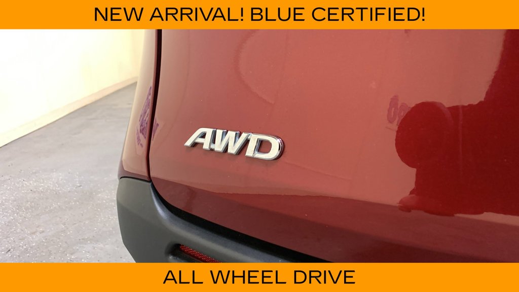Certified Used 2021 Pearl Toyota LE image 18