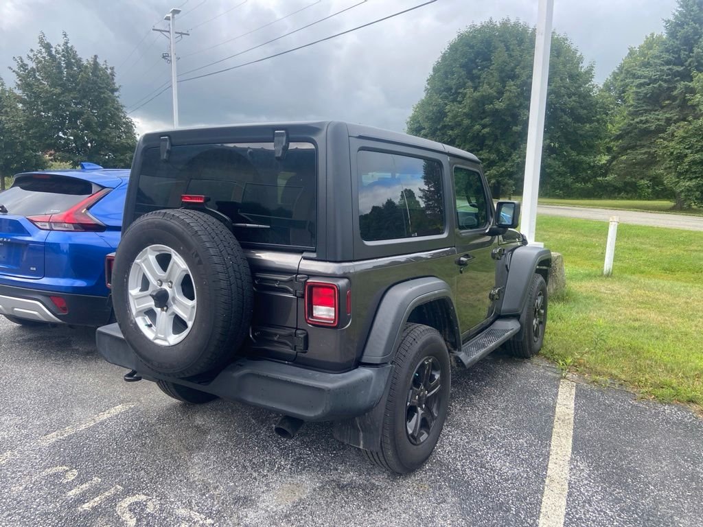 Used 2022 Granite Crystal Metallic Clearcoat Jeep Sport S image 5