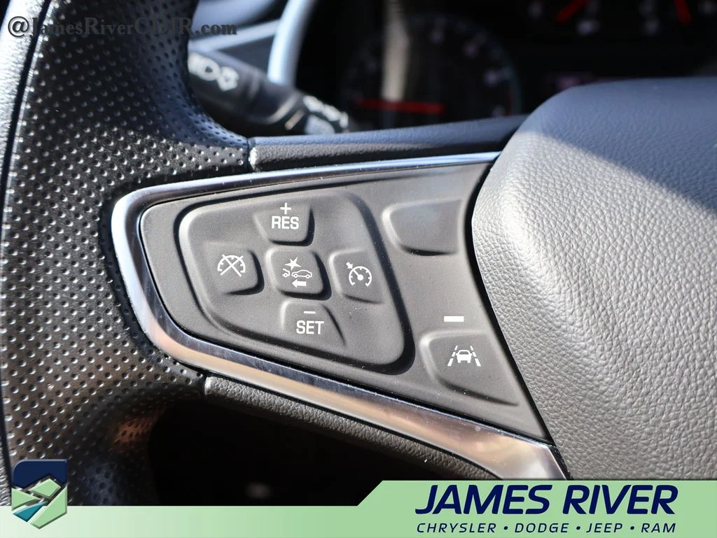 Used 2024 White Chevrolet LT image 25