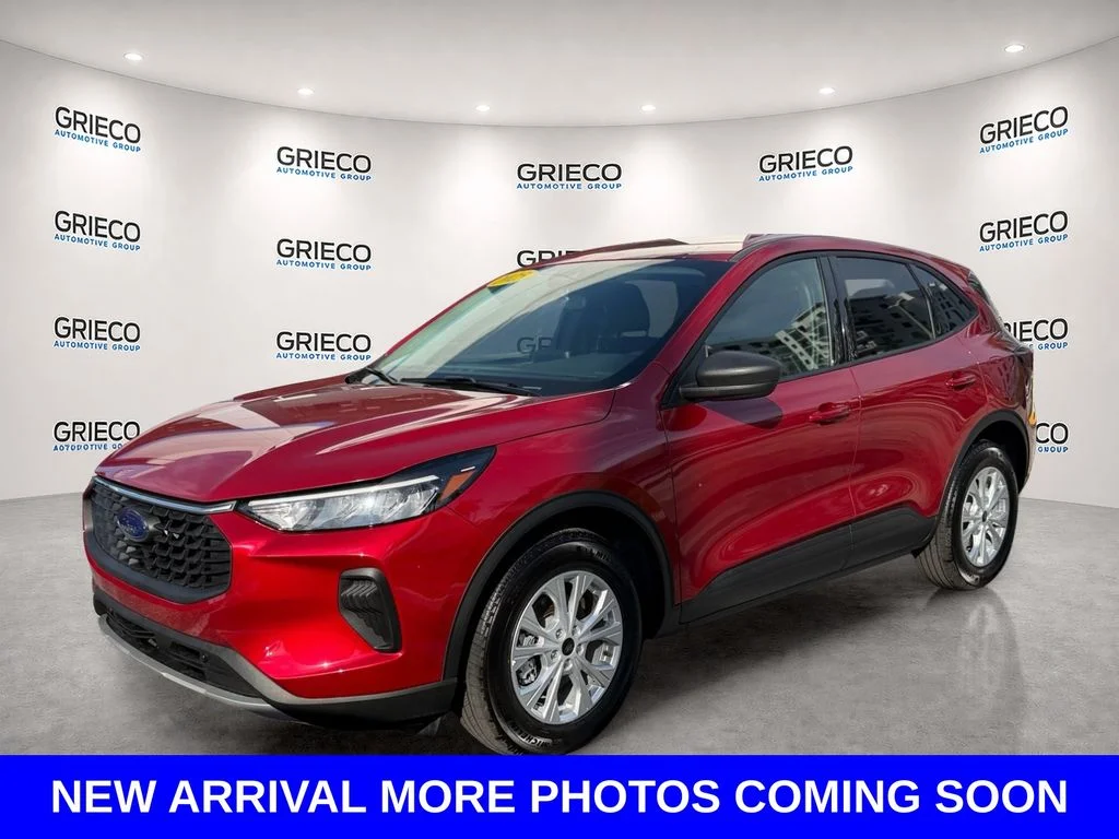 Used 2025 Red Ford Active image 3
