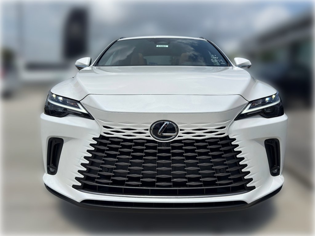 New 2026 Eminent White Pearl Lexus PREMIUM PLUS image 3