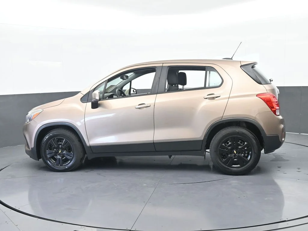Used 2018 Sandy Ridge Metallic Chevrolet LS image 3