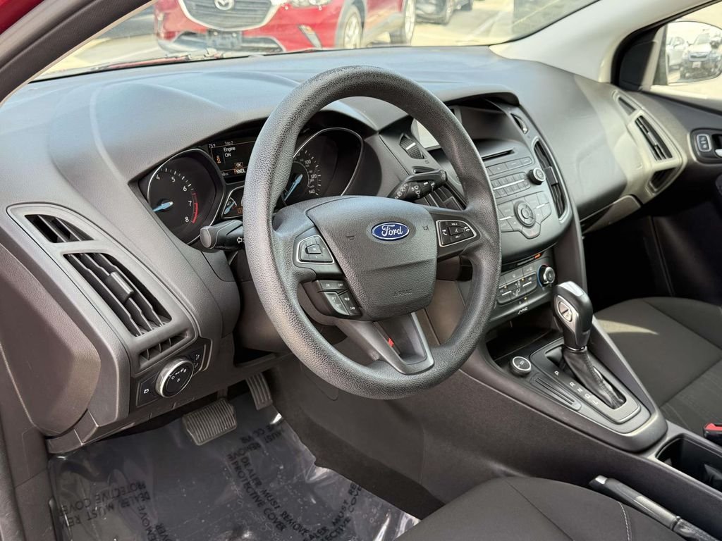 Used 2015 Ford Focus SE with VIN 1FADP3K26FL237554 for sale in Fairfax, VA