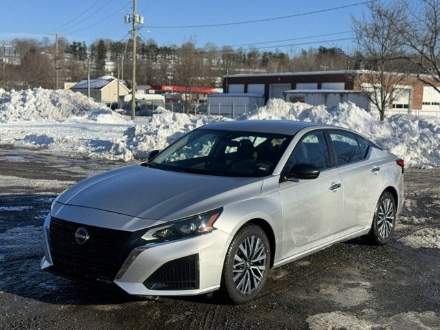 2024 Nissan Altima SV