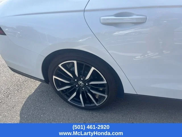 Used 2025 White Honda Touring image 13