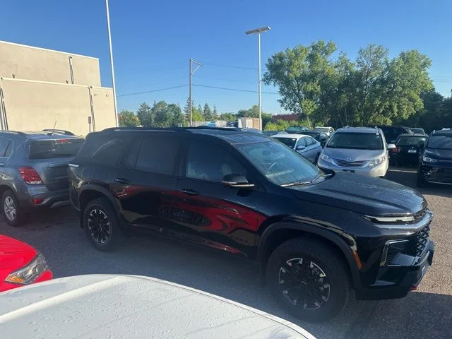 Used 2025 Chevrolet Traverse Z71 with VIN 1GNEVJRS3SJ186316 for sale in White Bear Lake, Minnesota