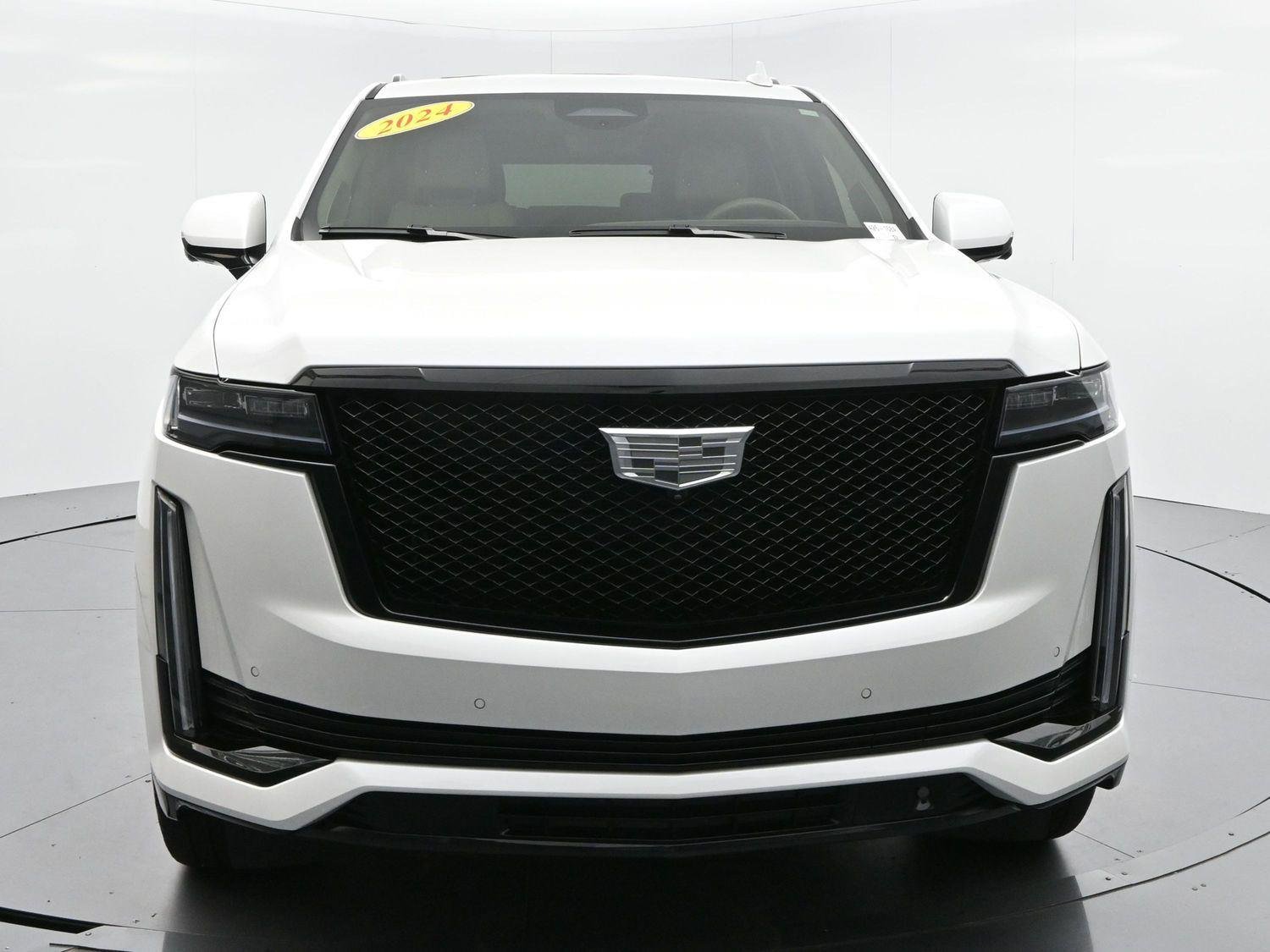 Used 2024 Crystal White Tricoat Cadillac Sport Platinum image 2