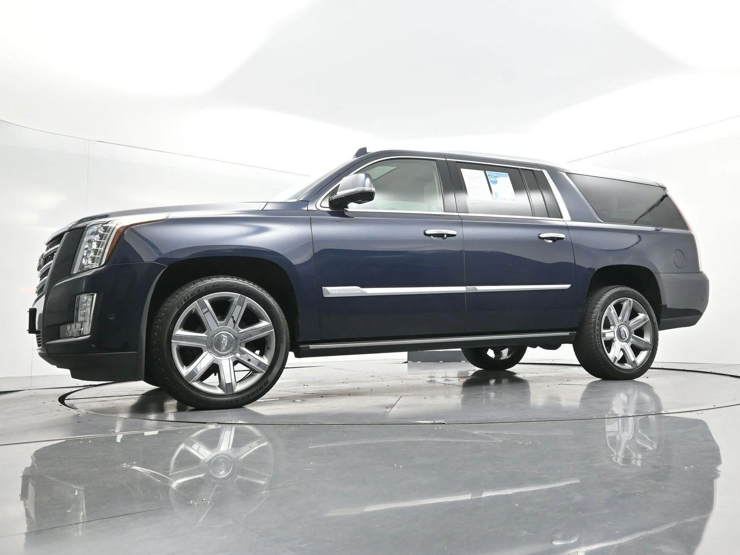 Used 2019 DARK ADRIATIC BLUE METALLIC Cadillac Premium Luxury image 50