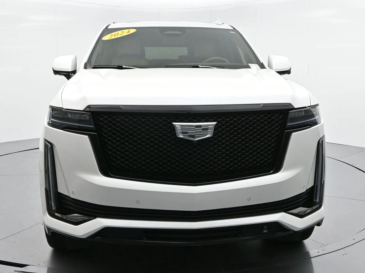 Used 2024 Crystal White Tricoat Cadillac Sport Platinum image 2