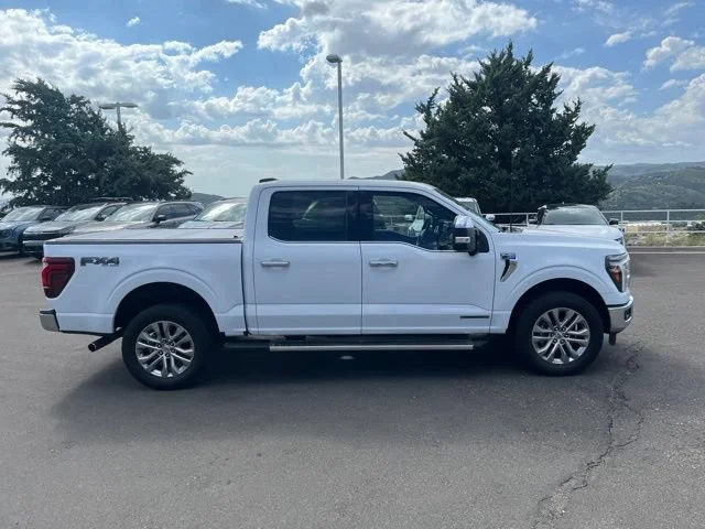 Used 2025 Oxford White Ford LARIAT image 6