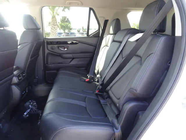 New 2026 Platinum White Pearl Honda RTL image 9