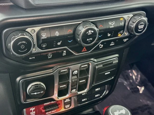 Used 2022 Black Jeep Unlimited Rubicon image 16