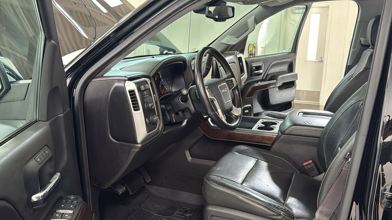 Used 2017 Black GMC SLT image 12