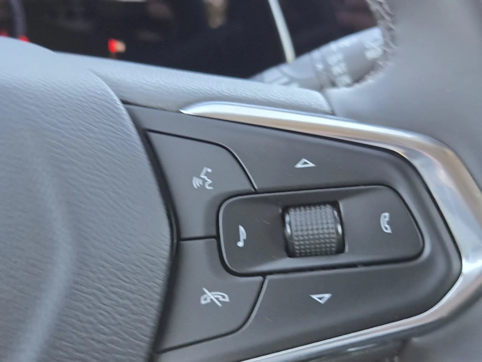 New 2026 Mosaic Black Metallic Chevrolet LT image 25