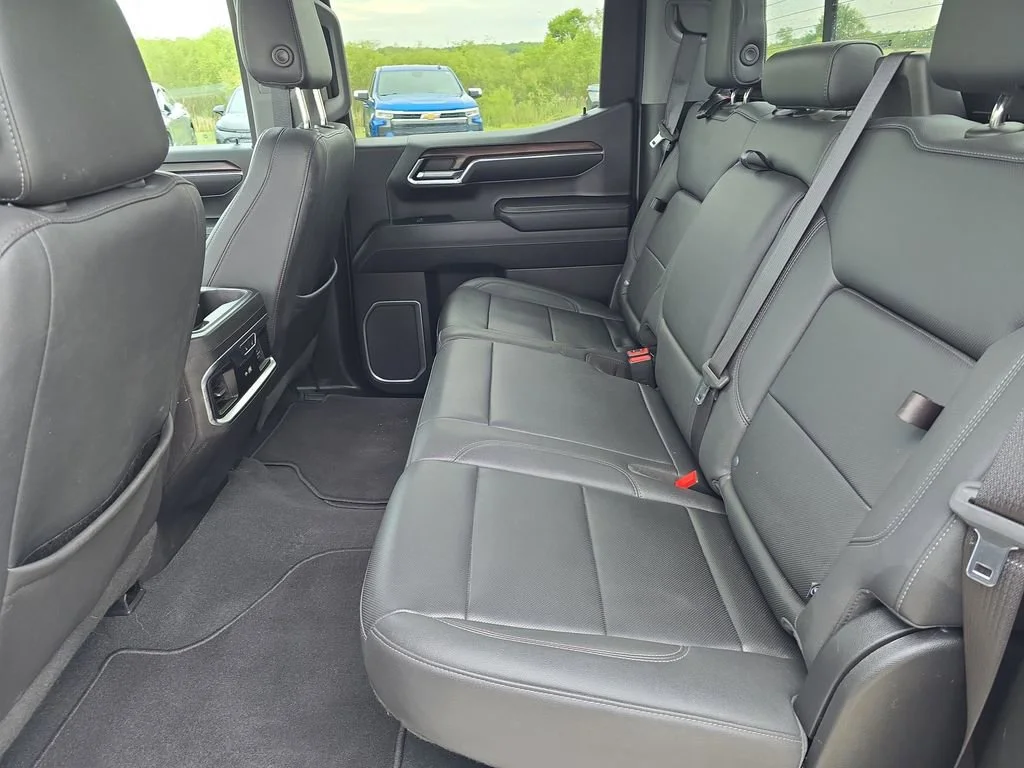 2023 GMC Sierra 1500 SLT - Photo 57
