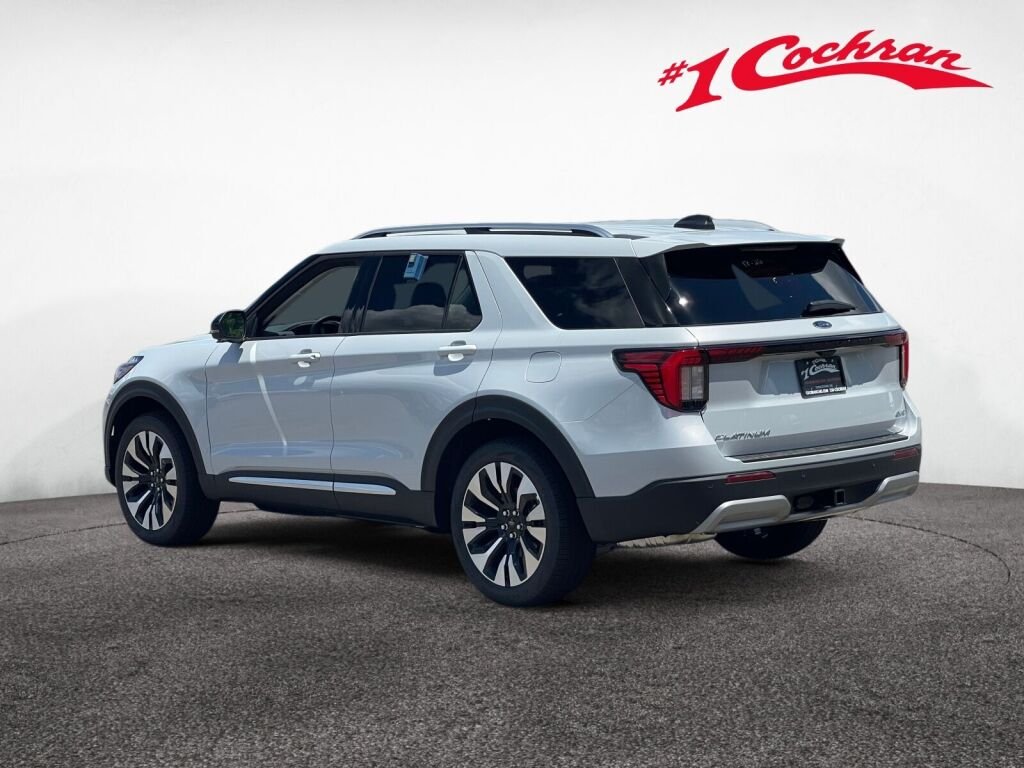 New 2026 Space White Metallic Ford Platinum image 4