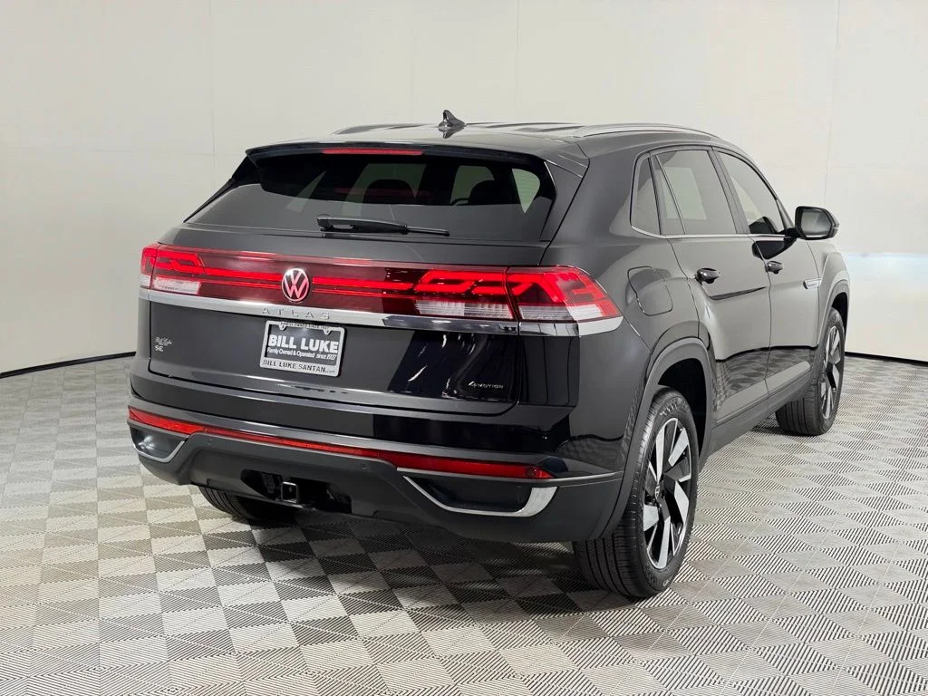 Certified Used 2025 Black Volkswagen 2.0T SE w/Technology image 8