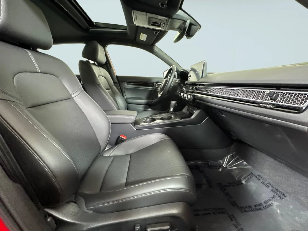 2025 Honda Civic Sport Touring - Photo 8
